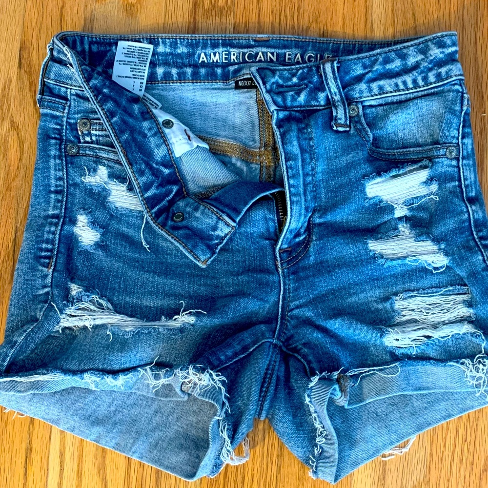 American Eagle jean shorts SZ 4
